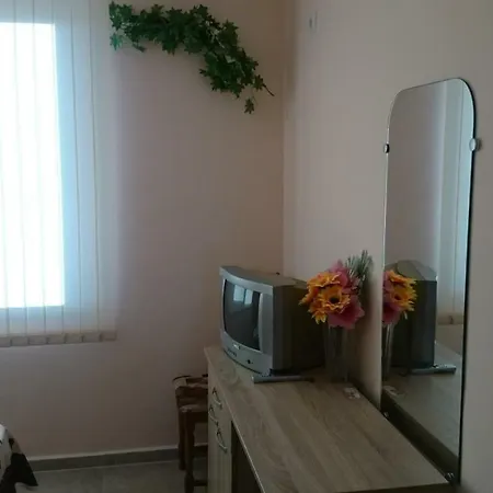 Sunrise Apartment *